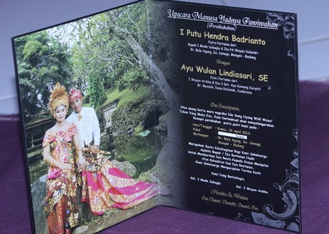 Kartu Undangan Pernikahan Bali