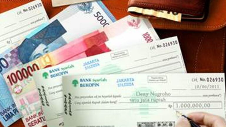 Perbedaan Uang Kartal Dan Uang Giral