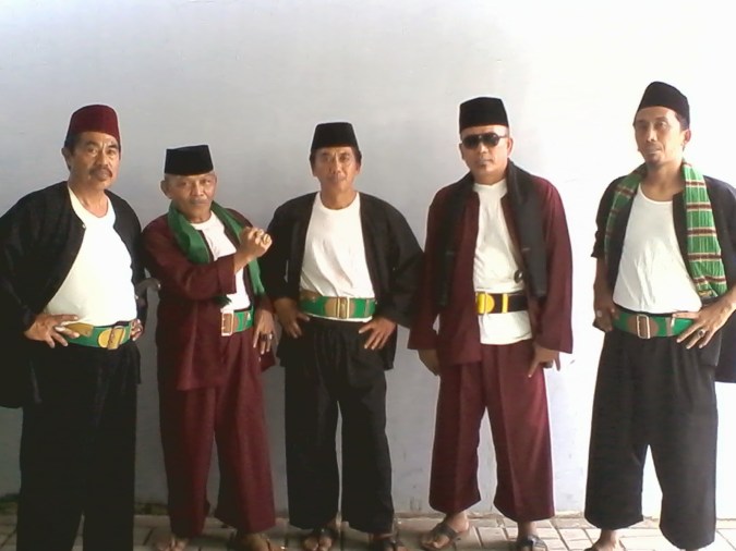 Pakaian Adat Resmi Betawi