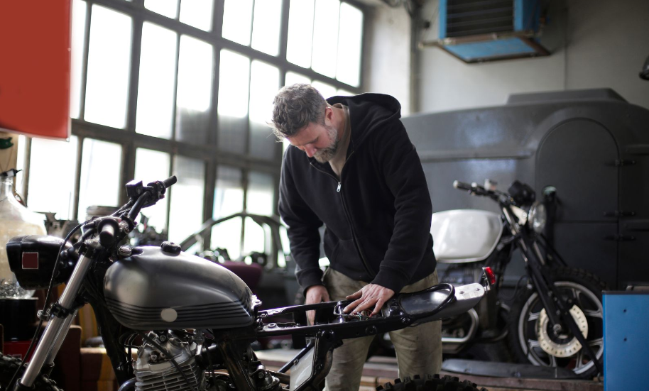 How to Open a Good Motorcycle Repair Shop Business